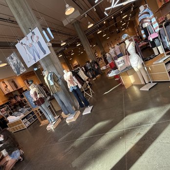 Urban Outfitters - Women's (front) & Men's (back) Clothing - Women's Clothing Near Me - Long Beach, California