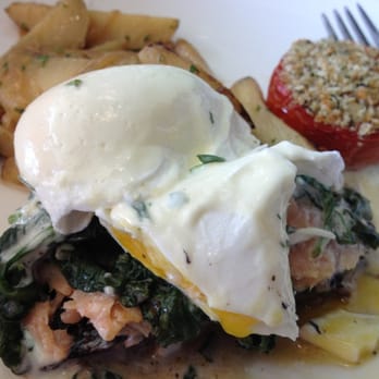 Early Bird - Frank Floyd Benedict - Poached Eggs, Spinach, Smoked Salmon, Bearnaise, on a Portabella Mushroom. - New American Near Me - Fullerton, California Early Bird - Frank Floyd Benedict - Poached Eggs, Spinach, Smoked Salmon, Bearnaise, on a Portabella Mushroom. - New American Near Me - Fullerton, California