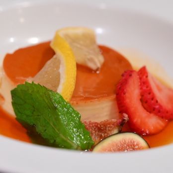 Shoestring Cafe - a plate of dessert with fruit - French Near Me - Richmond, British Columbia Shoestring Cafe - a plate of dessert with fruit - French Near Me - Richmond, British Columbia