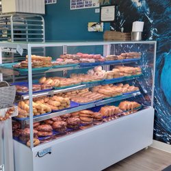 Buddy Boys - Glass display case