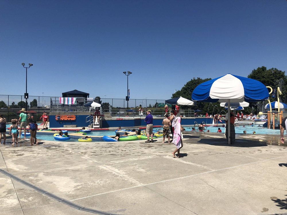 HENRY MOSES AQUATIC CENTER 19 Photos & 67 Reviews 1719 Maple Valley