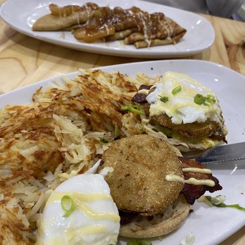 Tasty Biscuit - Fried Green Tomato Benedict and Fall Crepes - American Near Me - Bolingbrook, Illinois