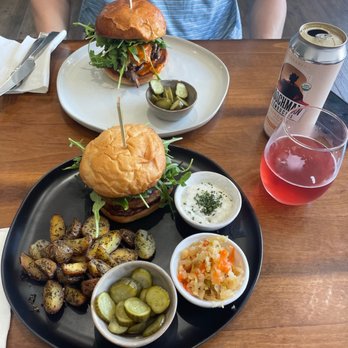 Boochmania - Pulled Meat Burger Lentil Miso Burger Smashed Potatoes - Kombucha Near Me - San Francisco, California Boochmania - Pulled Meat Burger Lentil Miso Burger Smashed Potatoes - Kombucha Near Me - San Francisco, California