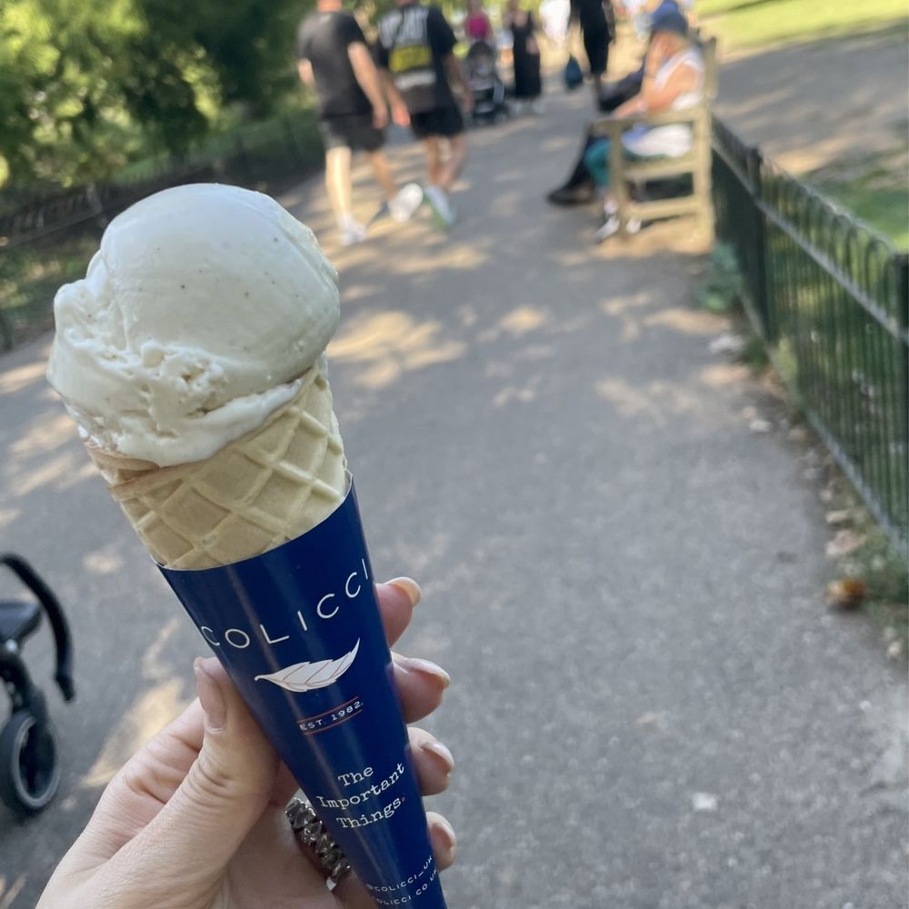 Colicci - Vanilla ice cream cone - Food Stands Near Me - London, XGL Colicci - Vanilla ice cream cone - Food Stands Near Me - London, XGL