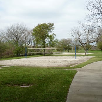 Brooks Lake - Lakes Near Me - Sugar Land, Texas Brooks Lake - Lakes Near Me - Sugar Land, Texas