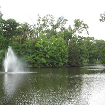 Audubon Park - Here is a nice big pond with a fountain spouting. - Parks Near Me - New Orleans, Louisiana
