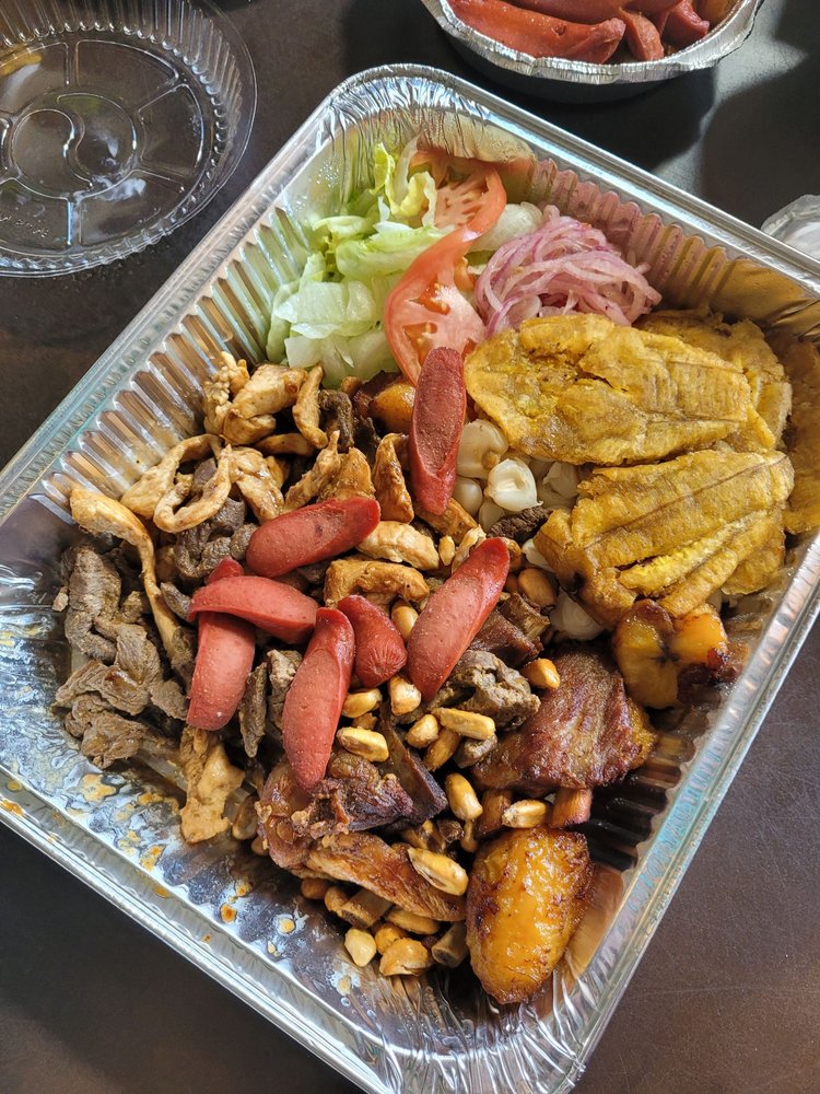 Casa Latina Restaurant Logo
