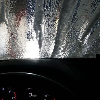 7-Eleven - the dashboard of a car in the rain - Convenience Stores Near Me - Las Vegas, Nevada
