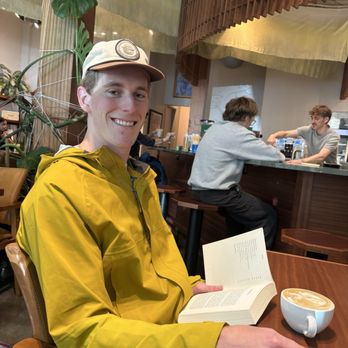 Mako Matcha Mill - Cappuccino - Coffee & Tea Near Me - Portland, Oregon