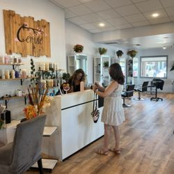 Cerise Salon