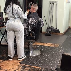 The Inman Parlor - All over color with a fade