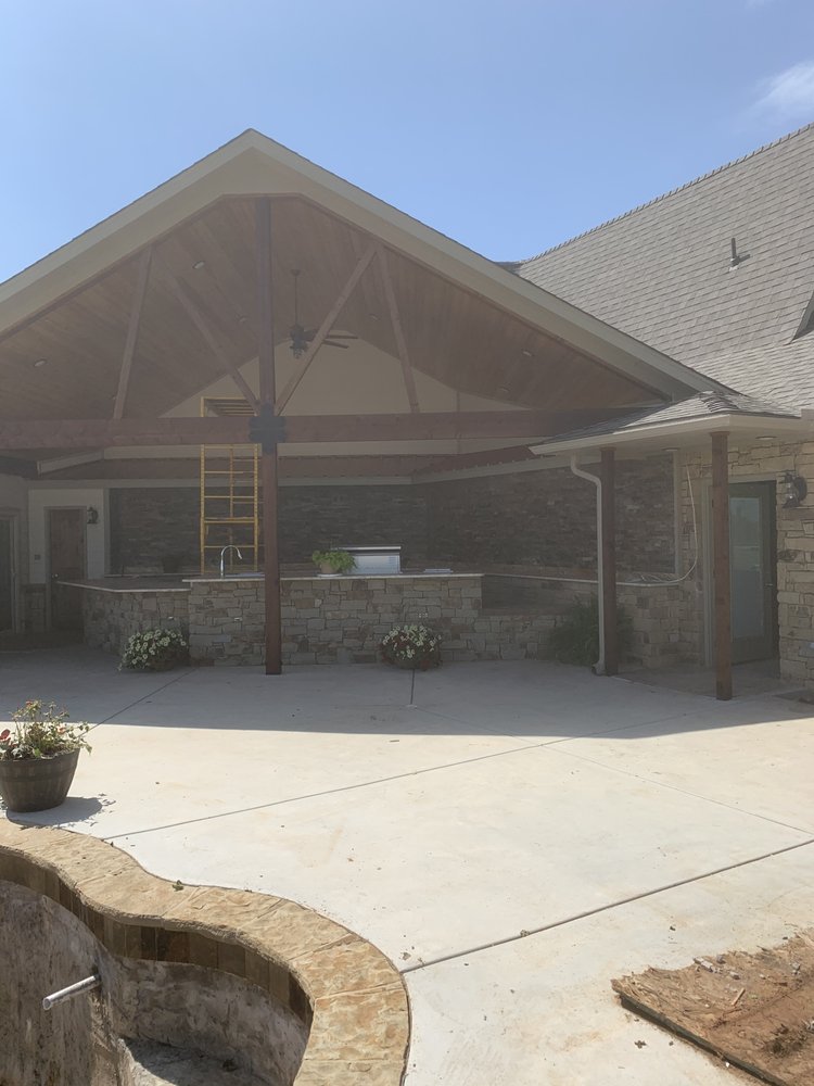 R TOWN GUTTERING Updated May 2024 12 Photos 330 S 4th St, Roff