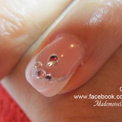 Mlle Layne manucre gel Uv - Prestations : Soins esthétiques, épilations, modelage, colorations cils,  Beauté des mains et des pieds sur mesure avec pose de