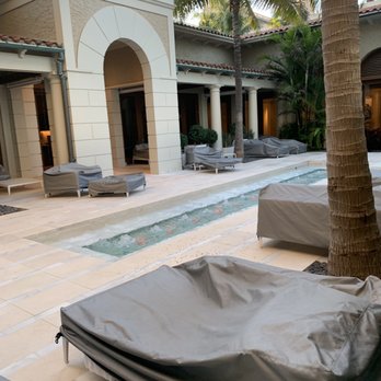 The Breakers - Spa pool - Hotels Near Me - Palm Beach, Florida