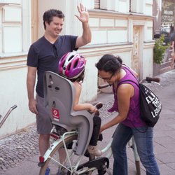 Rent a bike Berlin - Ready to go with children seat