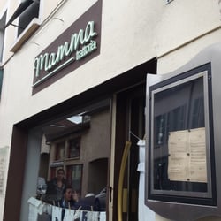 Mamma Trattoria - store front