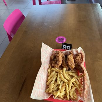 Saucy by KFC - Fast Food Near Me - Tampa, Florida