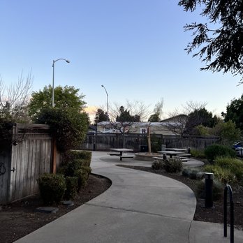 Franco Park - Parks Near Me - Cupertino, California