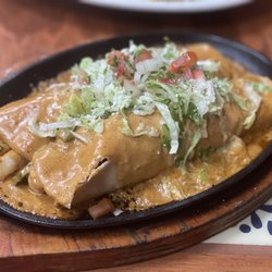 El Pazcifico Mexican Grill & Cantina - Shrimp enchiladas al comal