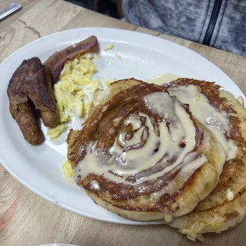 Cookies Grill - Cinnamon Bun Pancake Combo - Breakfast & Brunch Near Me - Chilliwack, British Columbia