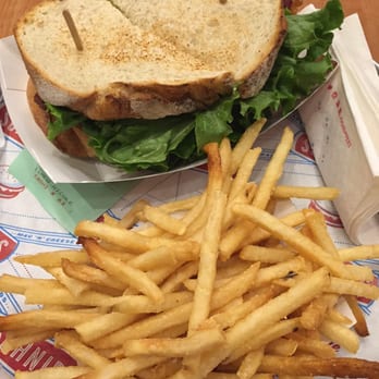 Schnipper's - The classic BLT with fries! - American Near Me - New York, New York