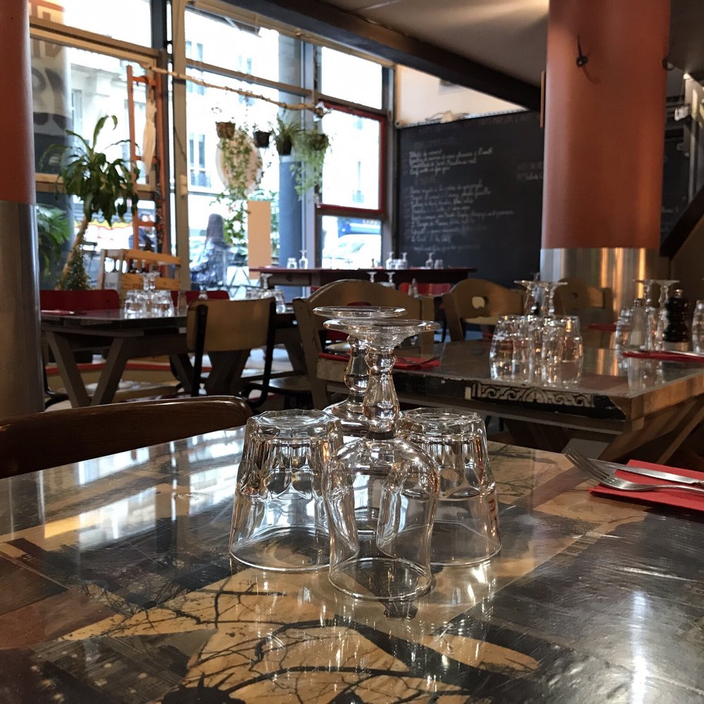 La Cantine du 18 - Inside. - French Near Me - Paris, 75