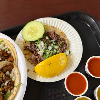 El Pariente Mexican Food - Cabeza taco - Mexican Near Me - Newhall, California El Pariente Mexican Food - Cabeza taco - Mexican Near Me - Newhall, California
