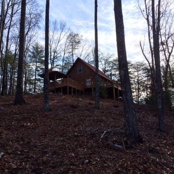 Sliding Rock Cabins - Back yard of A Perfect Getaway - Vacation Rentals Near Me Sliding Rock Cabins - Back yard of A Perfect Getaway - Vacation Rentals Near Me
