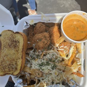 Mr Taste Budz - Fried chicken wings, loaded fries and garlic toast - Seafood Near Me - Los Angeles, California Mr Taste Budz - Fried chicken wings, loaded fries and garlic toast - Seafood Near Me - Los Angeles, California