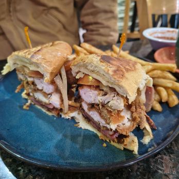 The Brunch Corner - Breakfast & Brunch Near Me - Carmichael, California