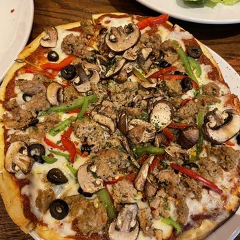 Mangiamo By 604 - Supreme pizza - Italian Near Me - Honolulu, Hawaii Mangiamo By 604 - Supreme pizza - Italian Near Me - Honolulu, Hawaii