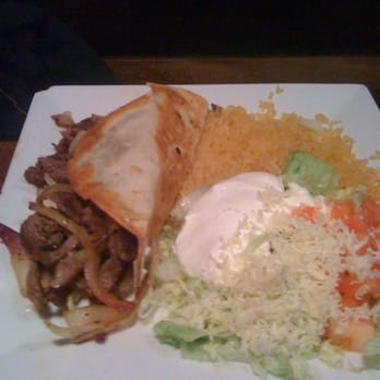 Plaza Azteca Mexican Restaurant - Beef fajitas - Mexican Near Me - Toledo, Ohio