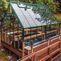 Charley's Greenhouse & Garden Supply