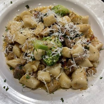 Carlos And Carlos - Gnocchi di casa - Italian Near Me - Wilmette, Illinois Carlos And Carlos - Gnocchi di casa - Italian Near Me - Wilmette, Illinois