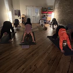 Soleil Lune Yoga Center - Practice