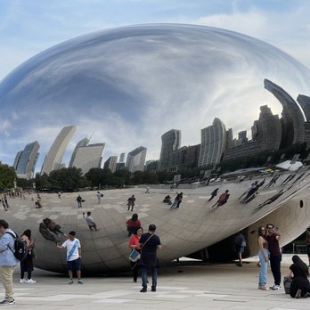 Cloud Gate - Public Art Near Me - Chicago, Illinois
