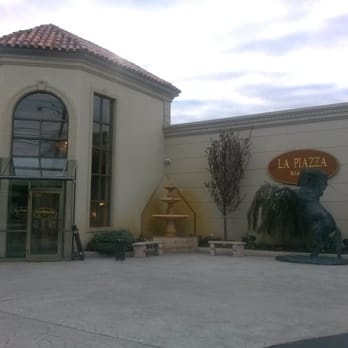 La Piazza - Merrick - Pizza Near Me - Merrick, New York