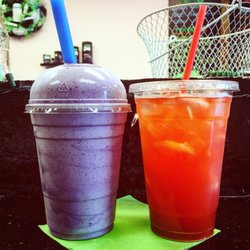 Downriver Nutrition - Blueberry Muffin shake and Tropical Sunrise tea bomb for an energy boost! Both made using Herbalife products.