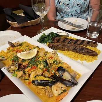 Mozaic - Ground beef and seafood saffron rice - Mediterranean Near Me - Santa Cruz, California