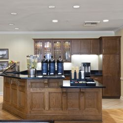 Ivy Park at Woodland Hills - Community bistro