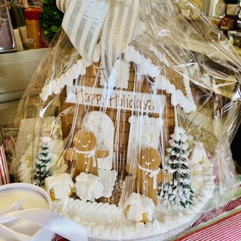 The Solvang Bakery - Gingerbread and sweets basket - Bakeries Near Me - Solvang, California The Solvang Bakery - Gingerbread and sweets basket - Bakeries Near Me - Solvang, California