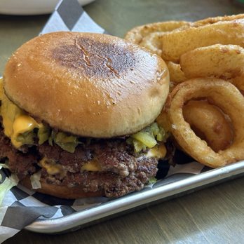 Tumbleweeds Diner - A double meat green chile cheeseburger and onion rings. - Diners Near Me - Magdalena, New Mexico Tumbleweeds Diner - A double meat green chile cheeseburger and onion rings. - Diners Near Me - Magdalena, New Mexico