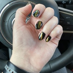 Nails by Huy. I'm in love.