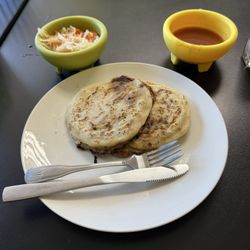 El Rinconcito Catracho - Two revueltas, super tasty.