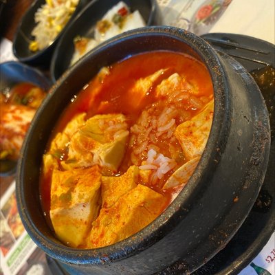 BCD Tofu House by null