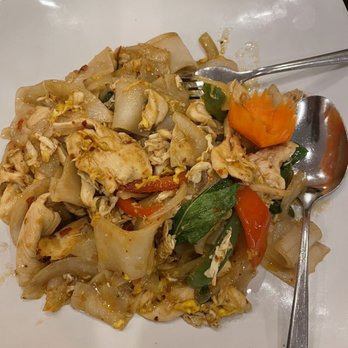 Bangkok Square - Drunken noodles - Thai Near Me - Gainesville, Florida Bangkok Square - Drunken noodles - Thai Near Me - Gainesville, Florida
