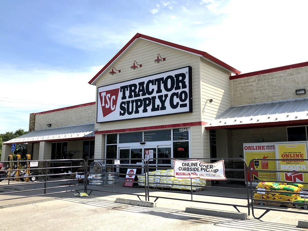 TRACTOR SUPPLY Updated August 2024 15945 Hwy 169, Olathe, Kansas