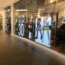 Hot Topic