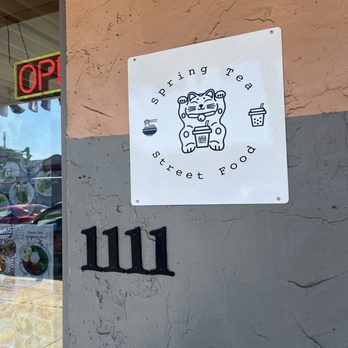 Spring Tea - Entryway - Bubble Tea Near Me - Orlando, Florida