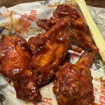 Hideaway Pizza - Barbecue wings - Pizza Near Me - Plano, Texas